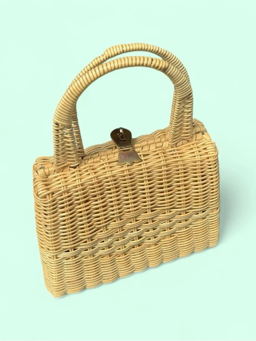 Vintage Woven Straw Hand Bag - Picture 2 of 4